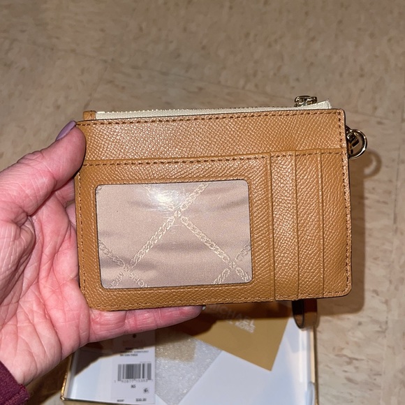 NWT Michael Kors Wristlet - Picture 2 of 4